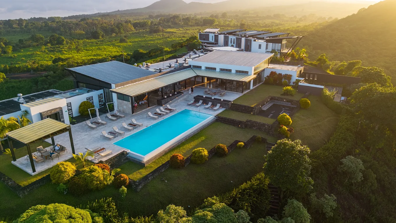 Pikaia Lodge