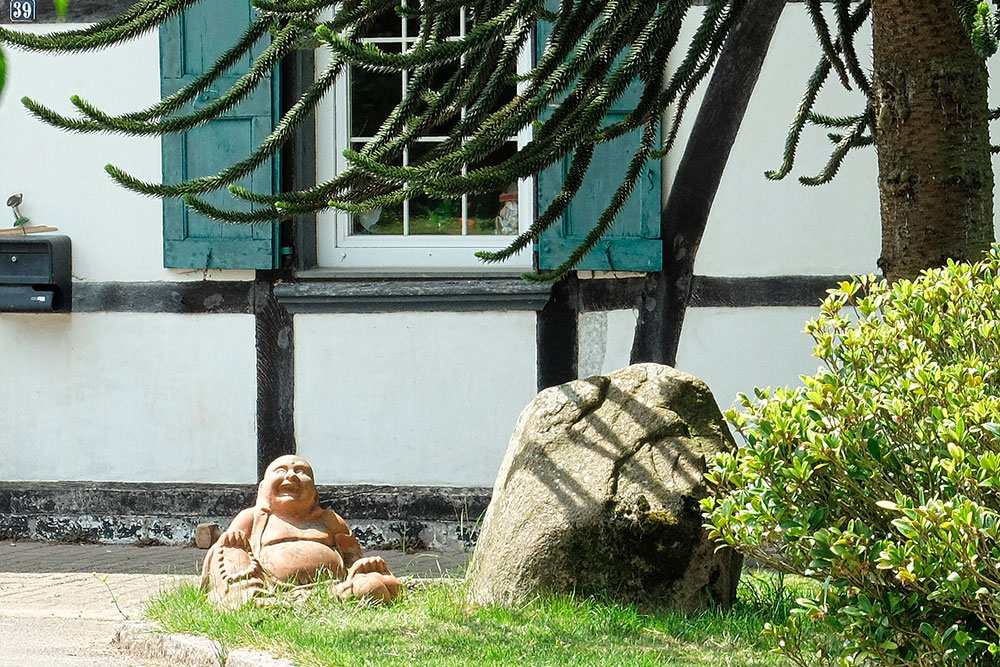 Eiszeit-Findling auf dem Rutherhof in Schuir