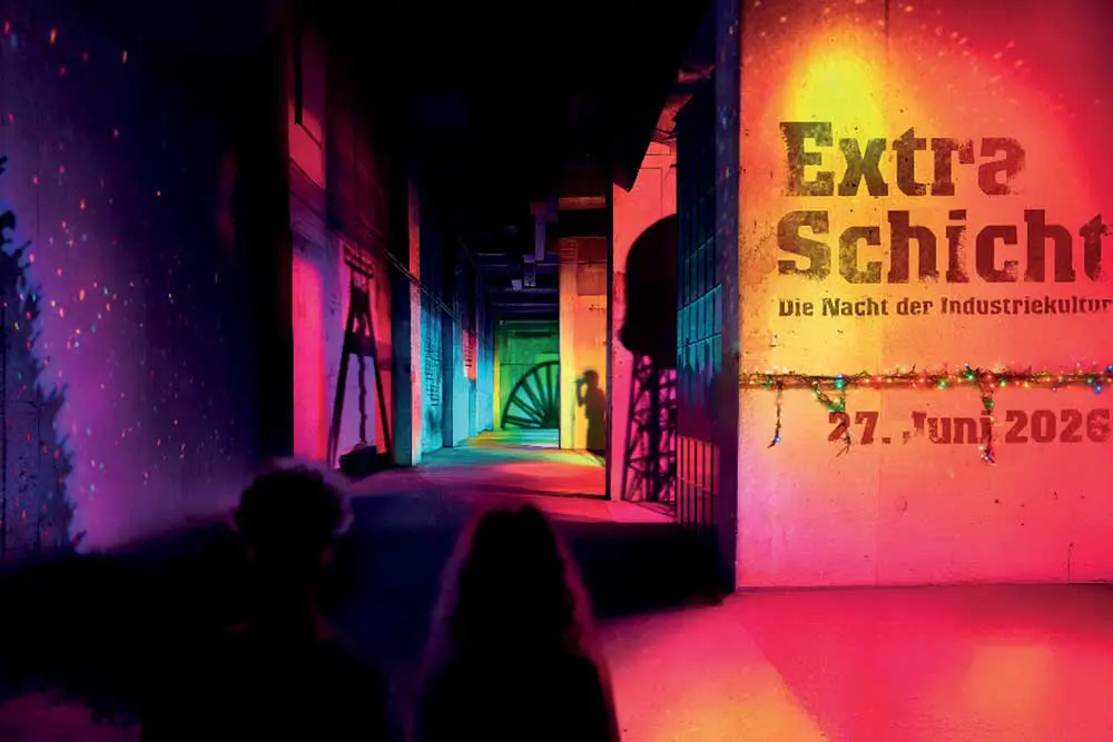 Plakat für Extraschicht, die Nacht der Industriekultur, Videomap mit Zechen und Sternen