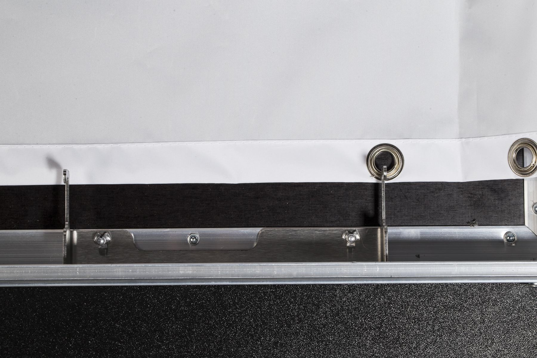 Fold the background to the case’s side
