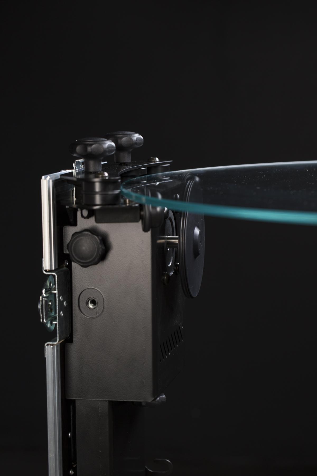 Mount the Glass Plate