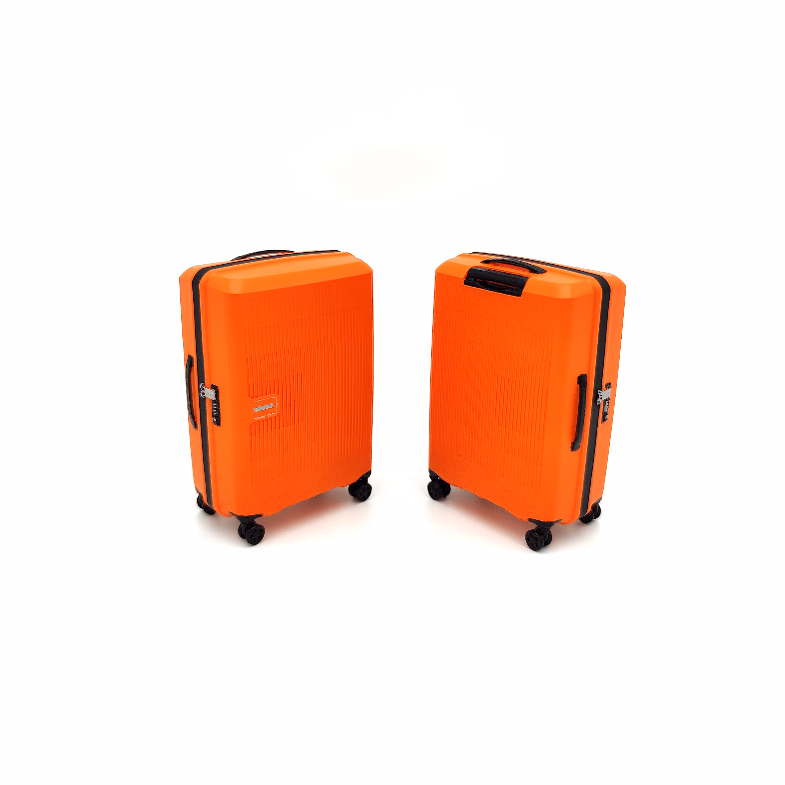 resin modellen met complexe afwerking. Glossy cover, matte stof, metallic accenten