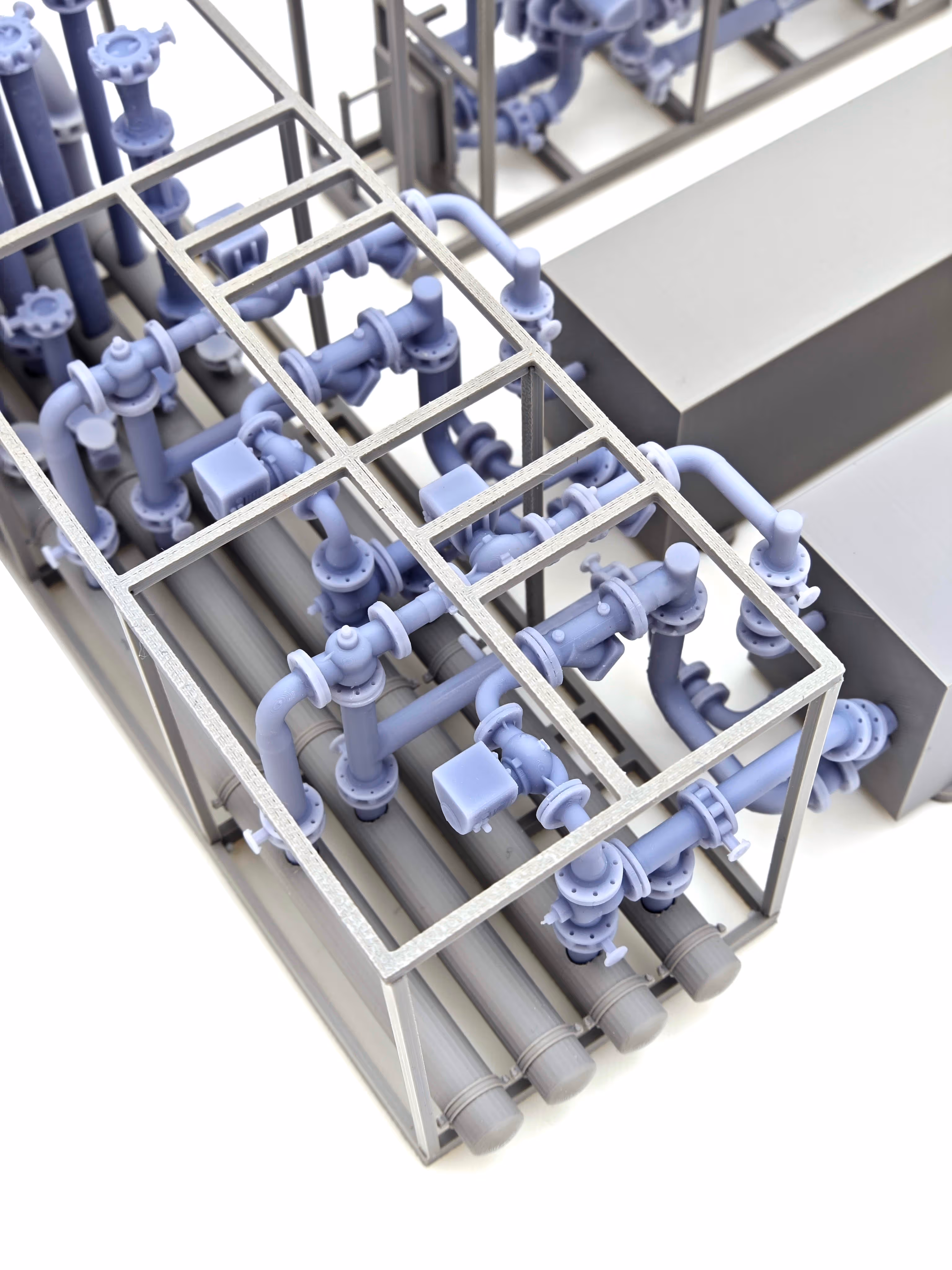 Detailweergave van een buizensysteem miniatuur in resin. lokaal geprint in Antwerpen