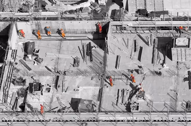 How to Write an Extension of Time Notice: A photo of an unfinished construction site.