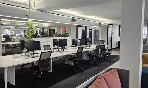 911's HQ in Sydney was completed by a contractor using a D&C Contract.