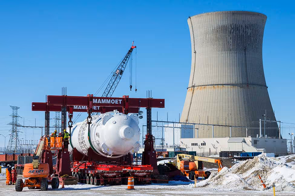 Bechtel, a top construction company in USA, builds advanced nuclear power plant.