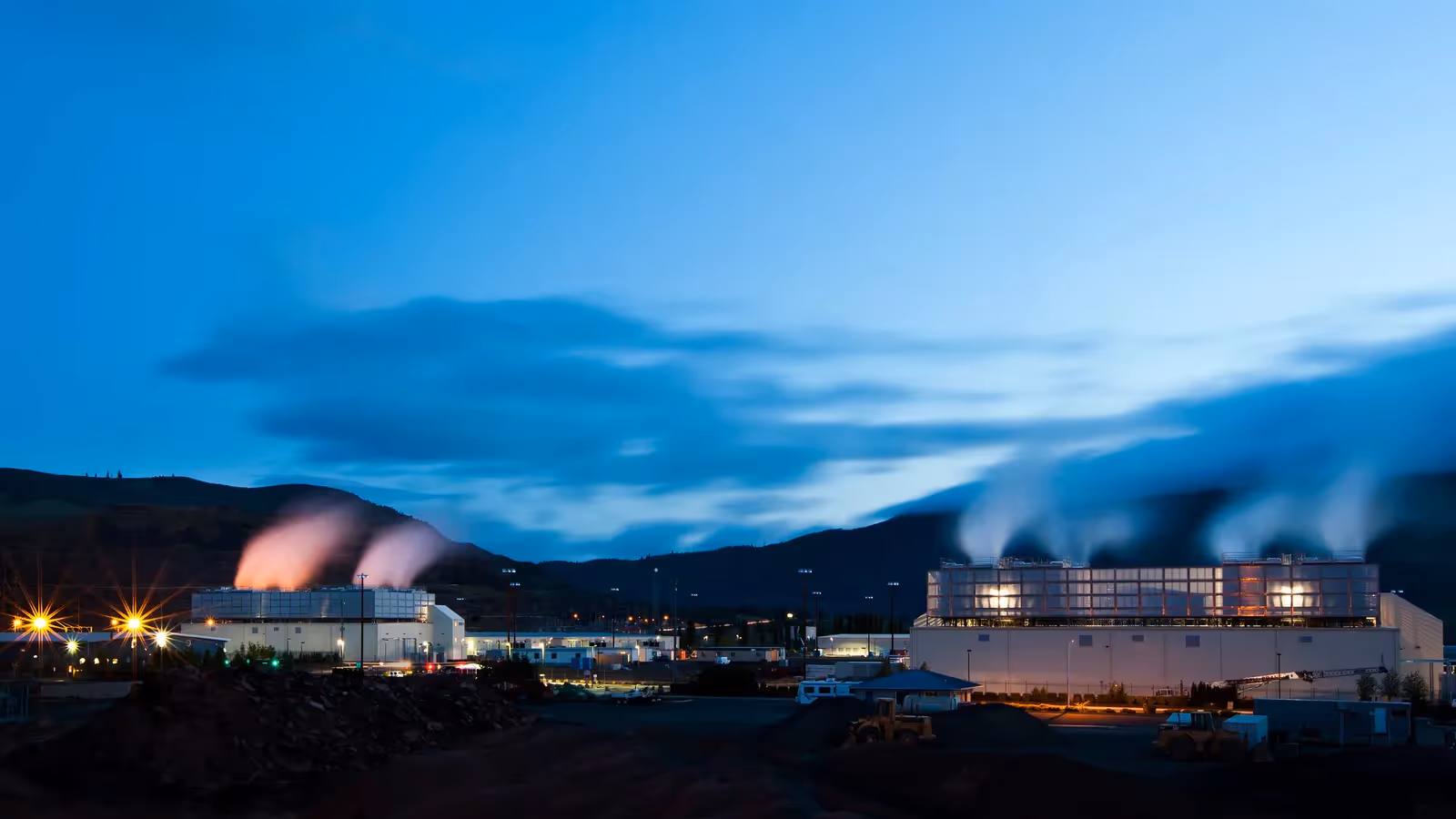 Whiting-Turner, a large construction company in the USA, builds Oregon data center.