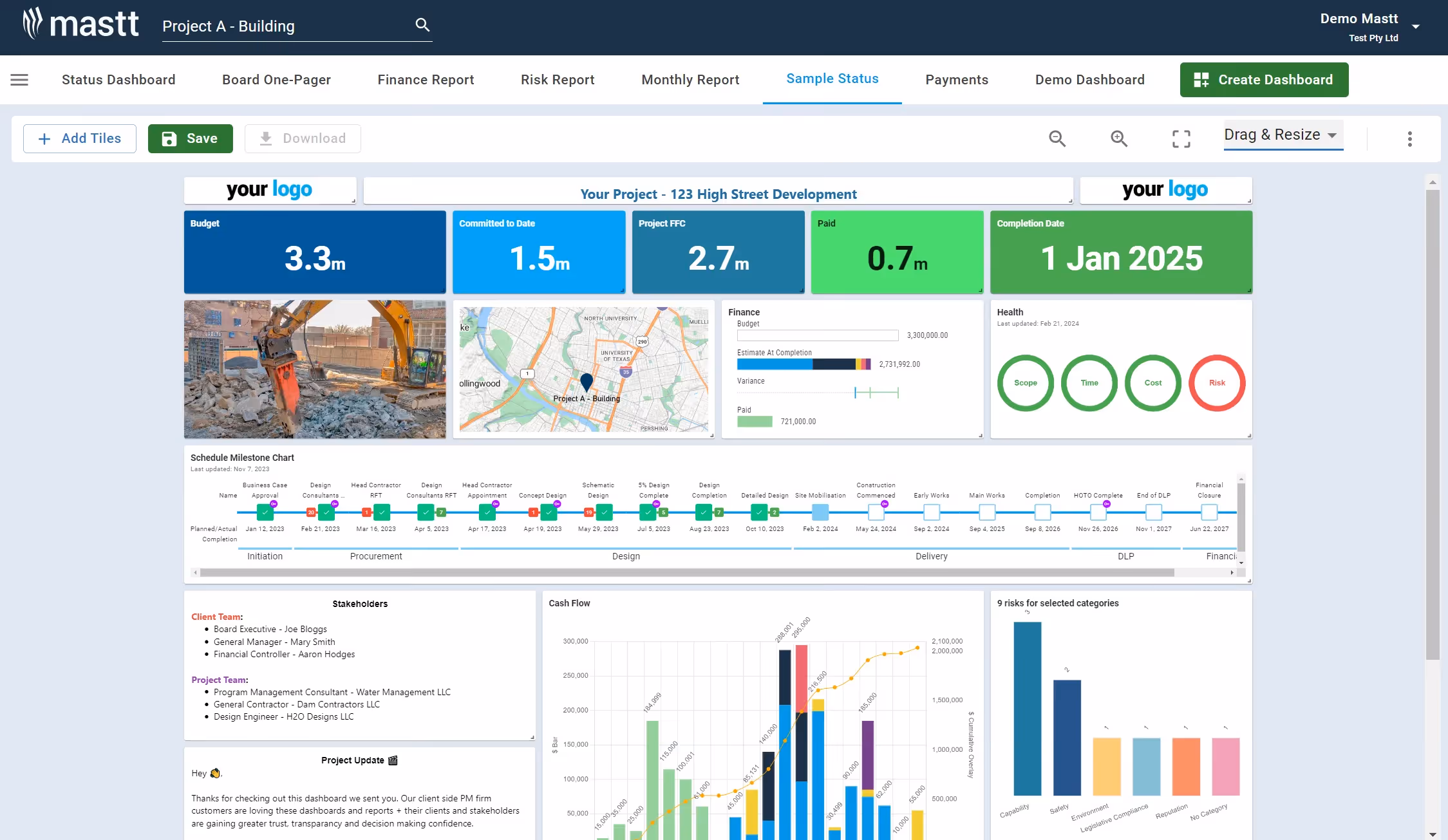 Project cost overview screen showing budget, forecast, commitments, and payment progress with real-time update indicator.