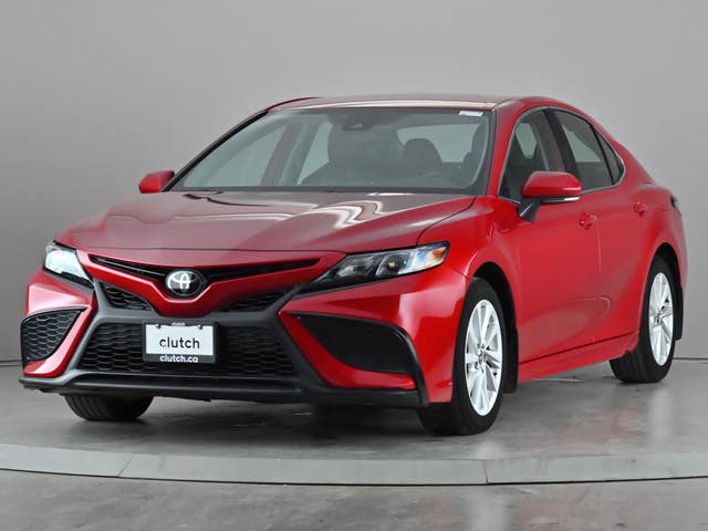 2024 Toyota Camry SE in Red