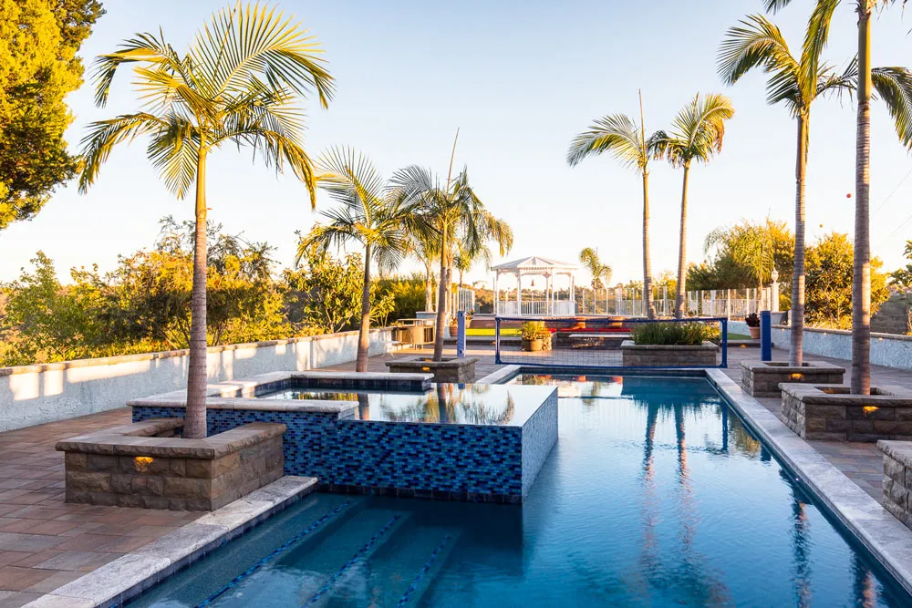 geometric linear pool - pool companies near me