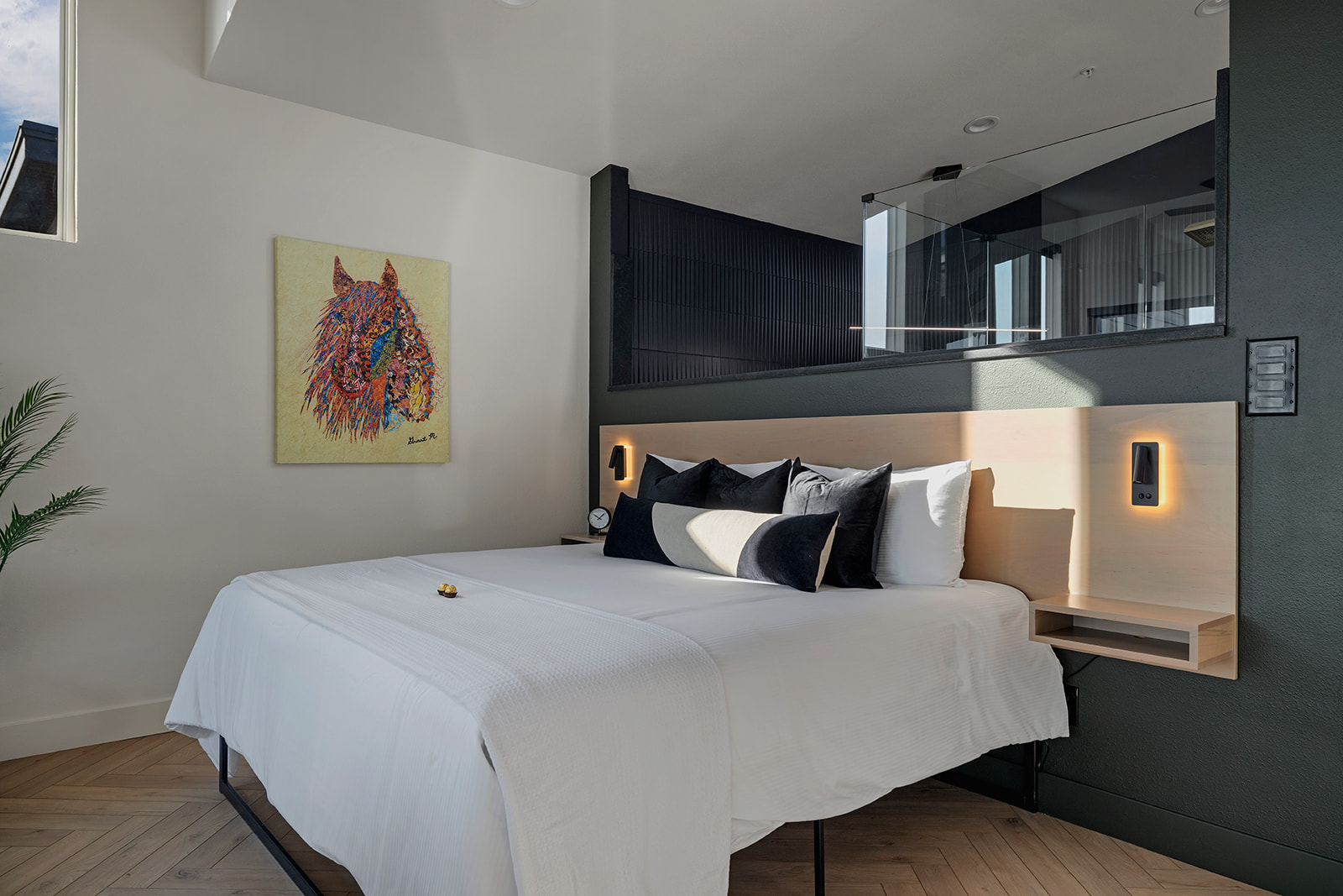 Deckhouse Suite at Grotto Resort, a private lakeview pavilion with its own entrance and veranda overlooking Table Rock Lake
