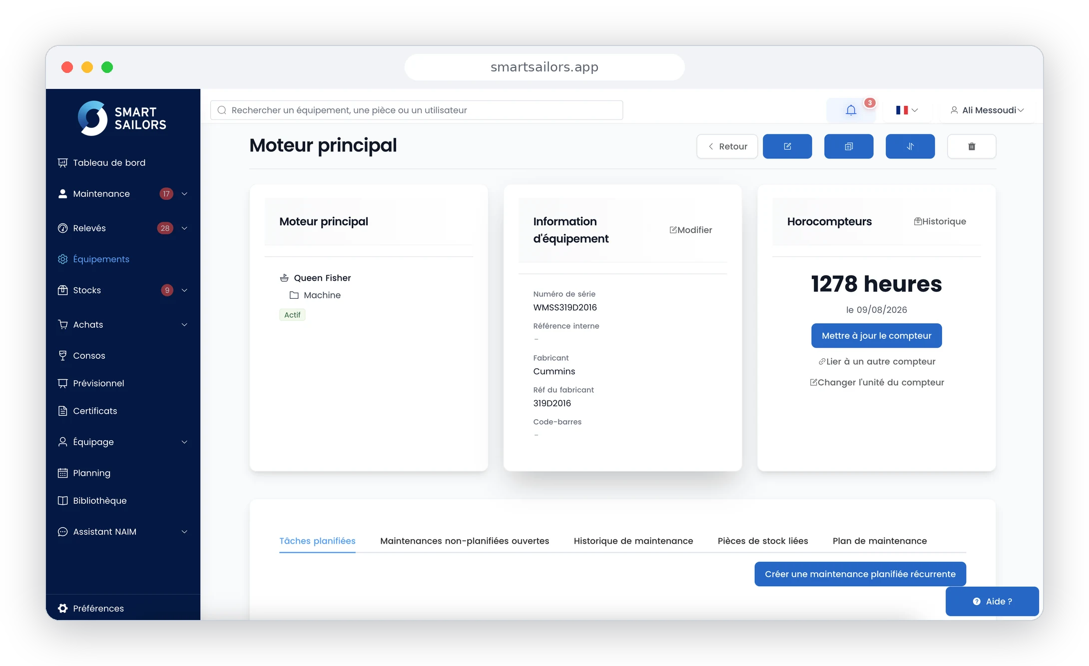 Fiche quipement Smart Sailors : moteur principal Cummins avec numro de srie, horocompteur et onglets de maintenance