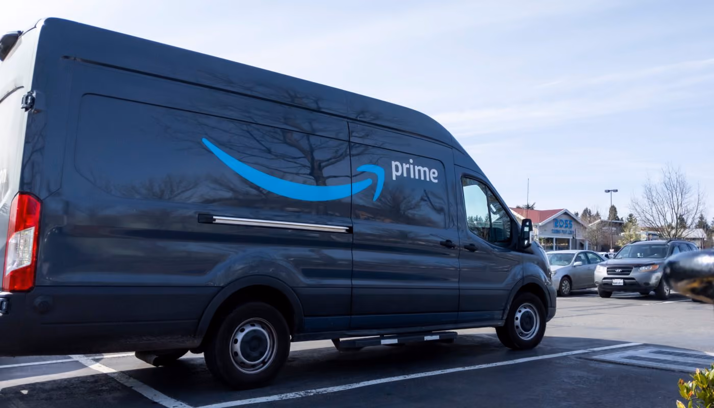 Amazon FBA と FBM: 違いは何ですか?