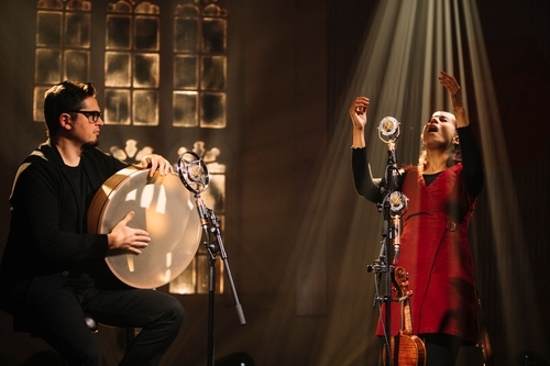 Rhiannon Giddens and Franceso Turrisi win Best Folk Album at the 2022 Grammy Awards