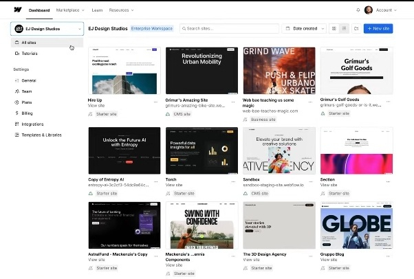 Panel de Webflow con opciones para crear un nuevo proyecto desde plantilla o sitio en blanco.