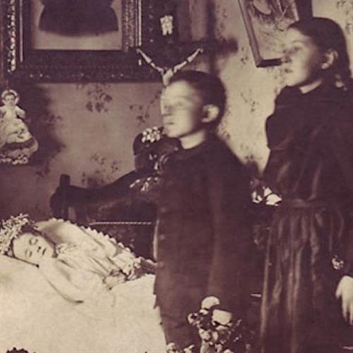 Secure the Shadow: Spirit & Post-mortem Photography in the 19th Century