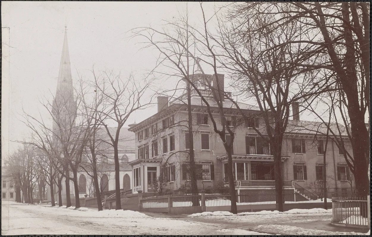 Architectural Walking Tours: Newburyport’s Fashionable Old Houses - From the 18th and 19th centuries as found along High Street and the neighborhood near the Museum of Old Newbury. (Registration Required)