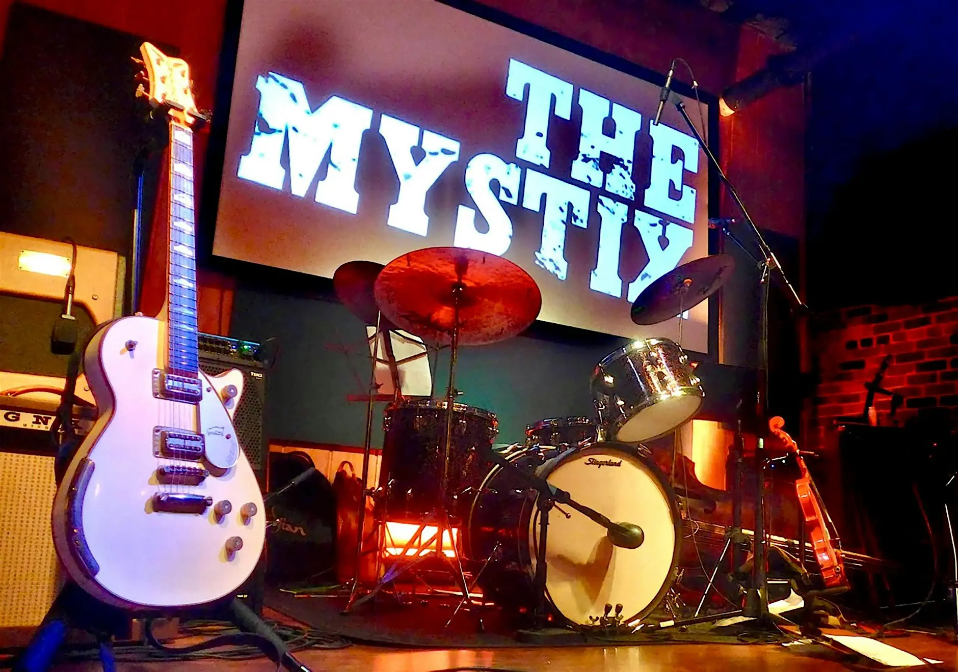 The Mystix Unplugged: Boston's acclaimed Americana ensemble known for their deep soul and Americana catalog rooted in the blues, gospel, and country of the American South.