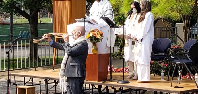 A group of people representing the Jewish Community