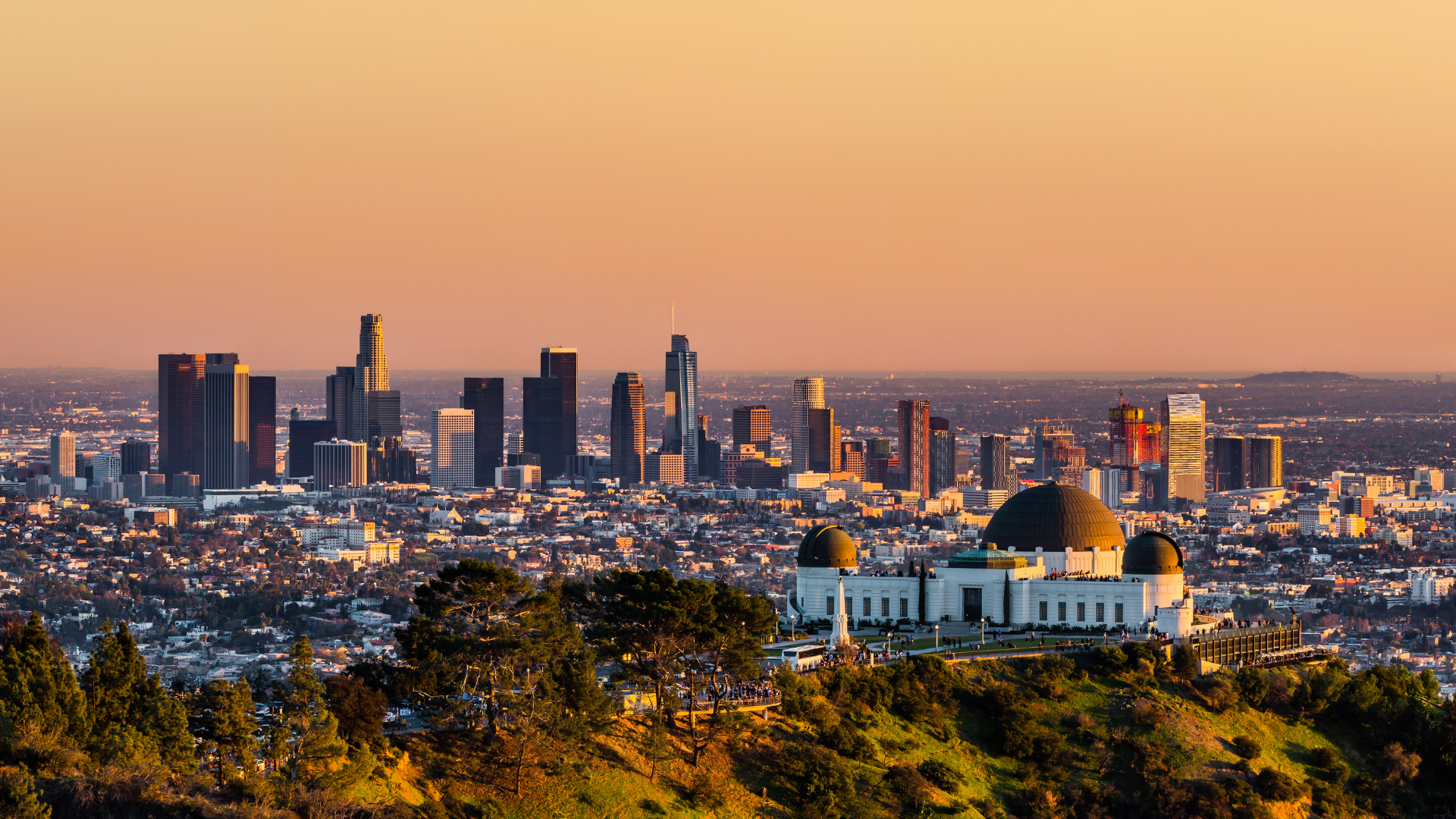 A view of Los Angeles with a focus on the Griffith Observatory in Hollywood.