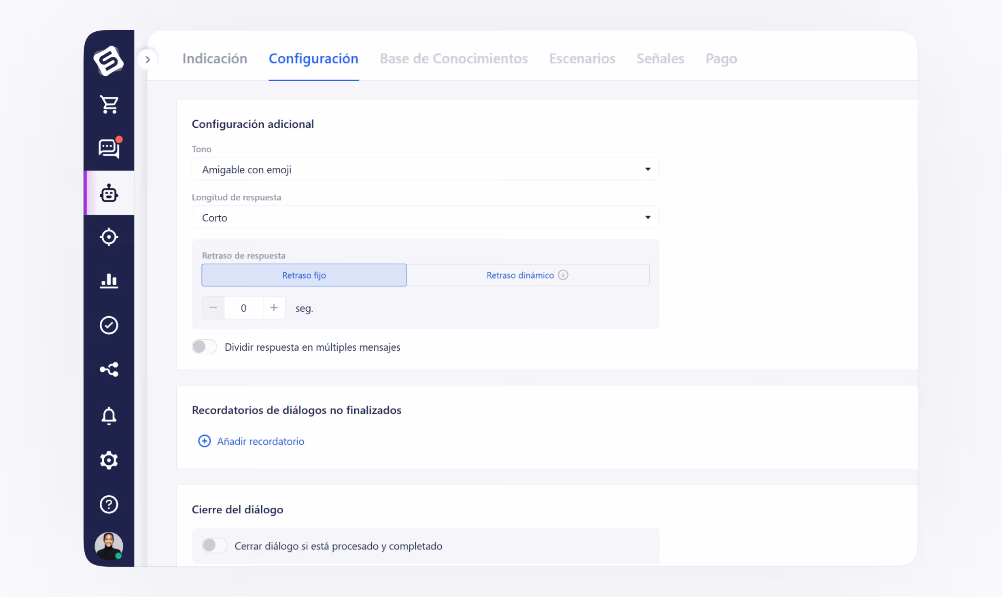 Interfaz de Simla mostrando la configuración adicional del agente de IA con el tono de voz, recordatorios a diálogos no finalizados