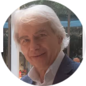 Dr. Dietrich Schramm