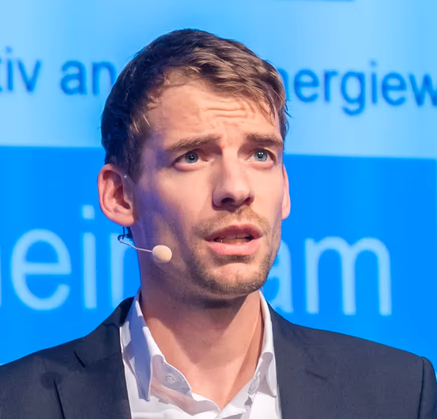 Dr. Christoph Gebele