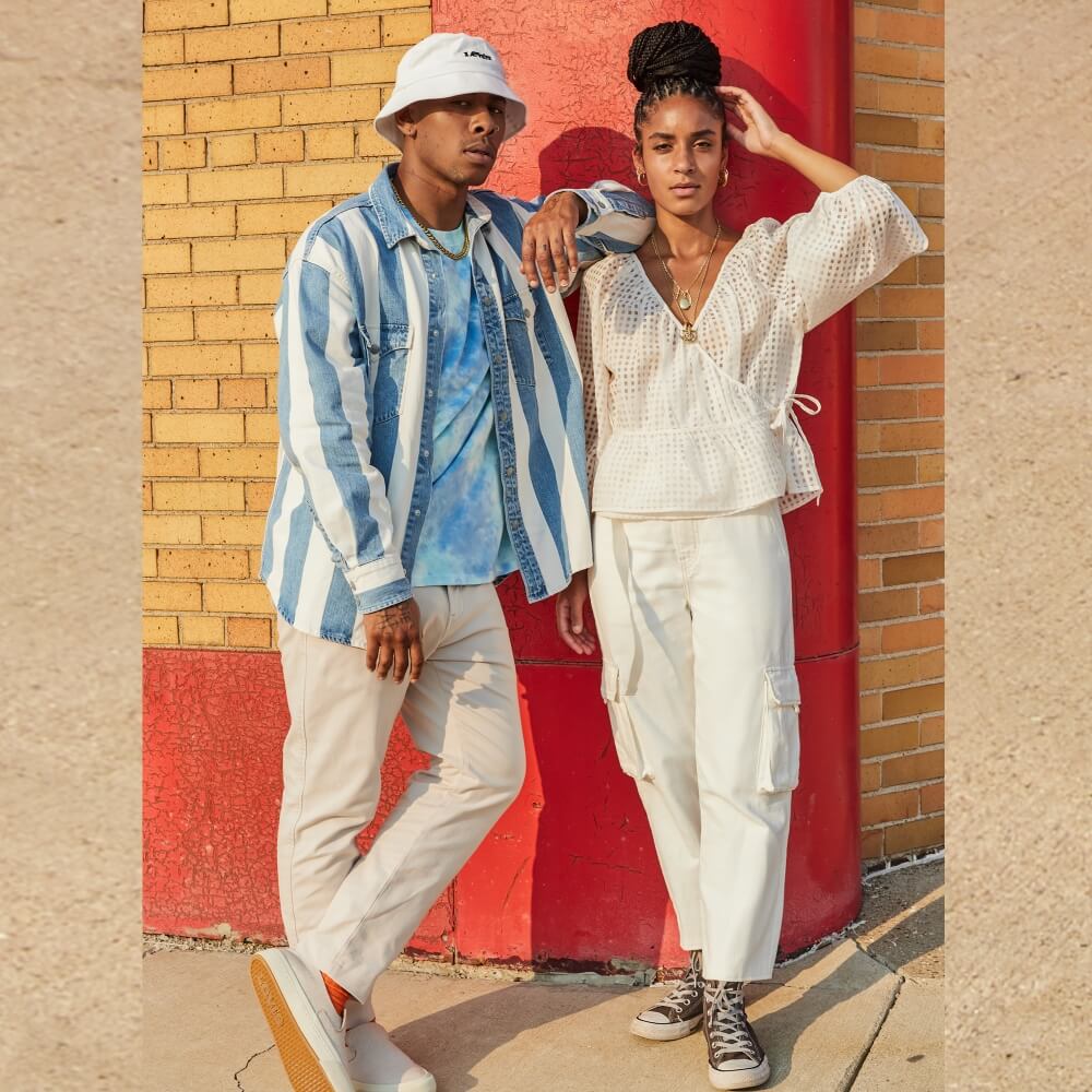 Young couple wearing Levi's Summer Styles