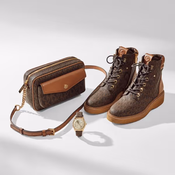 michael kors side bag and boots 