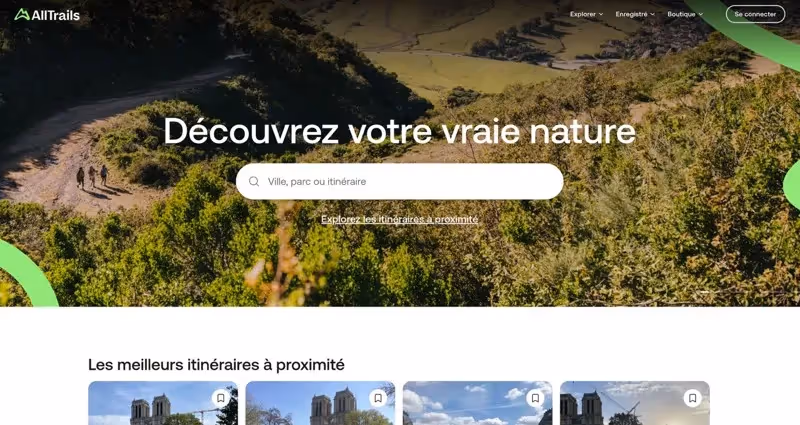 Page d’accueil d’AllTrails mettant en avant la découverte de sentiers de randonnée.
