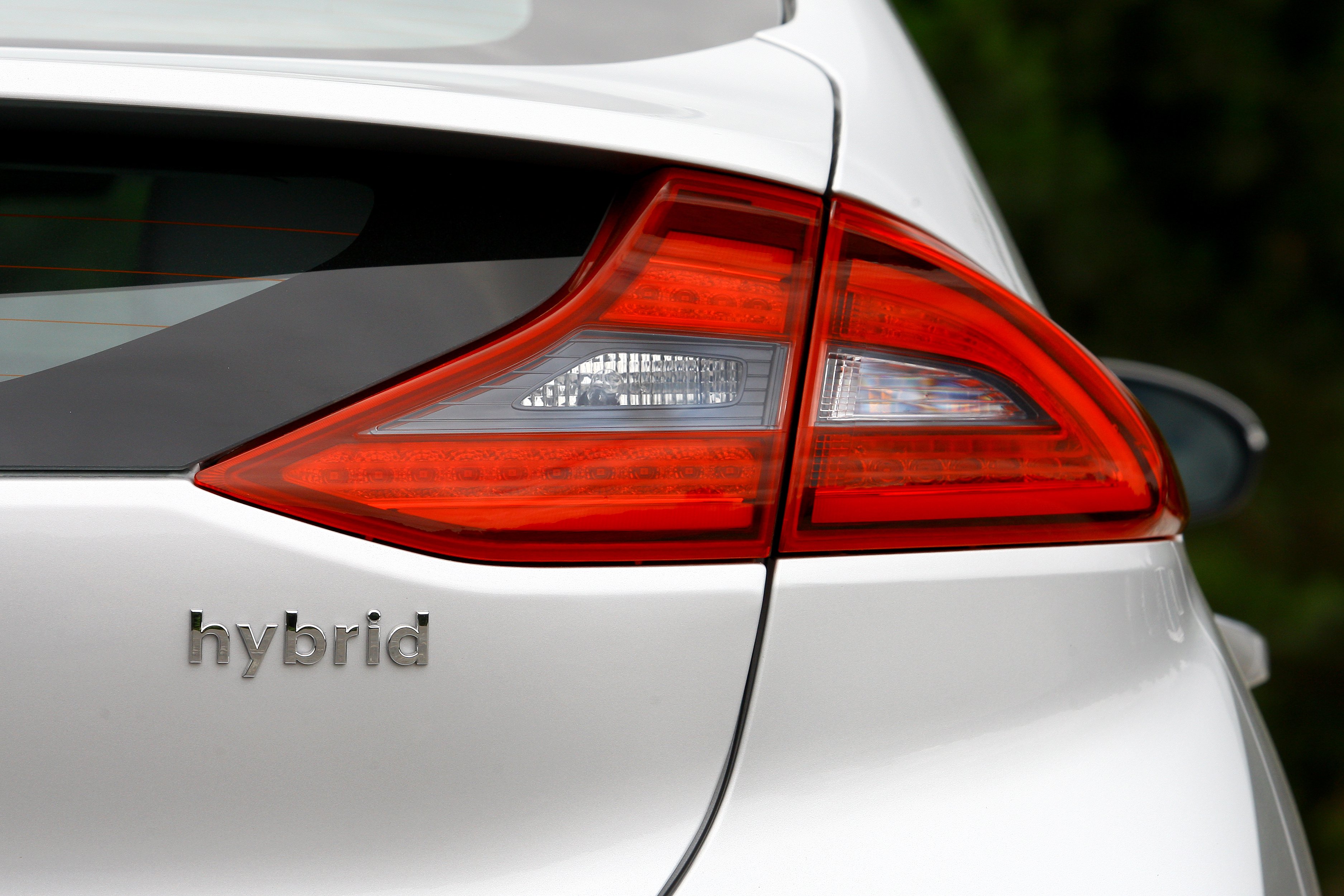 How to Buy a Used Hybrid or Electric Vehicle