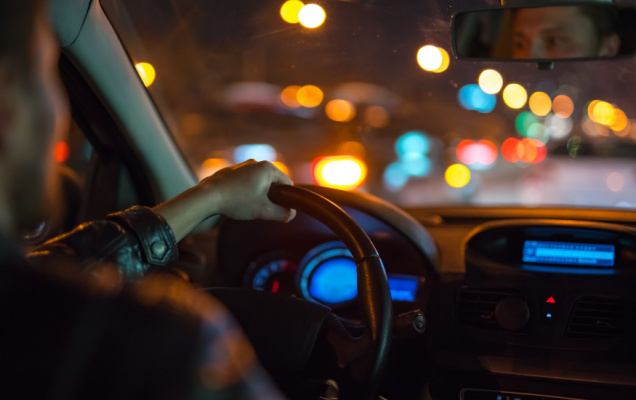 How to Stay Safe When Driving at Night