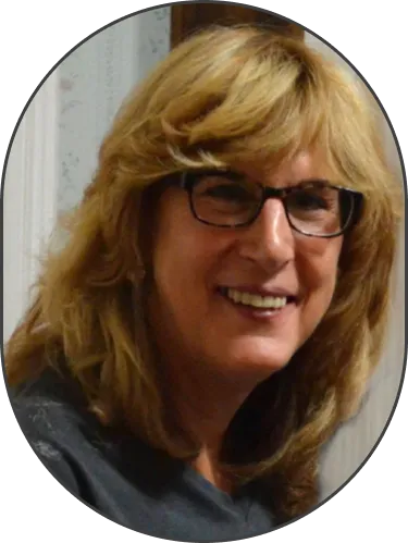 Carol Vigoda-Fuchs Headshot