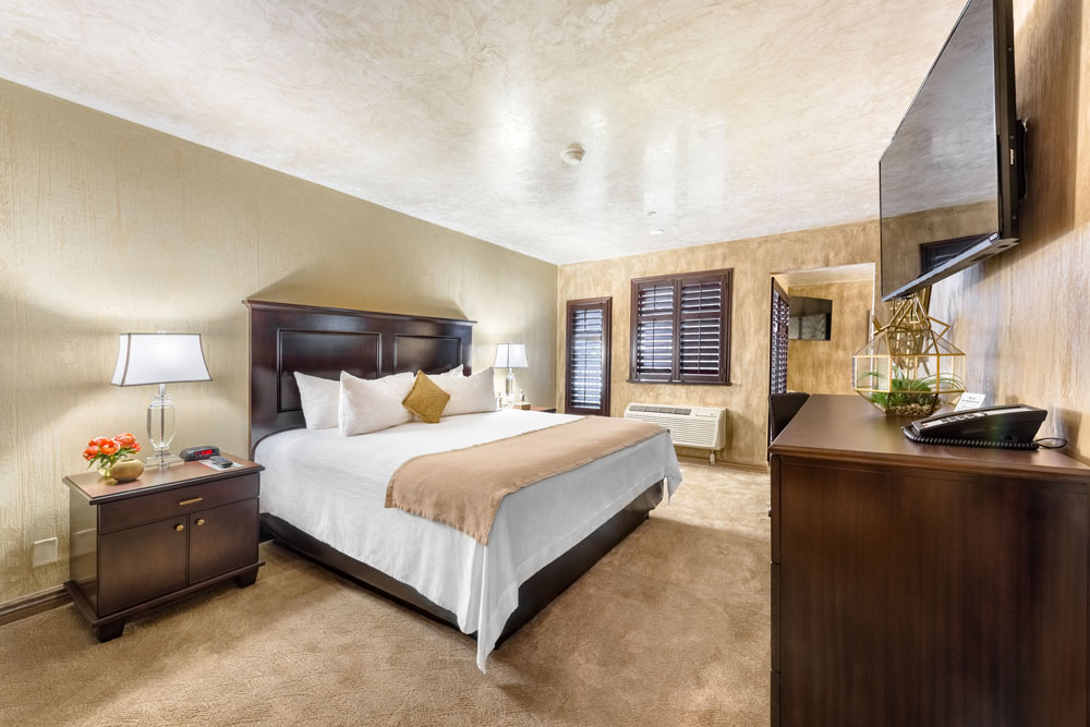 King Suite at Ellis Island Hotel