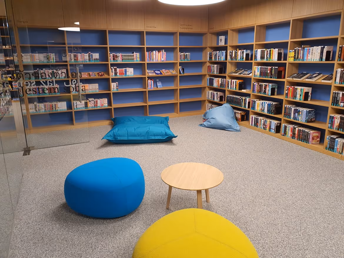 Jugendbereich mit textilen Bodenbelägen