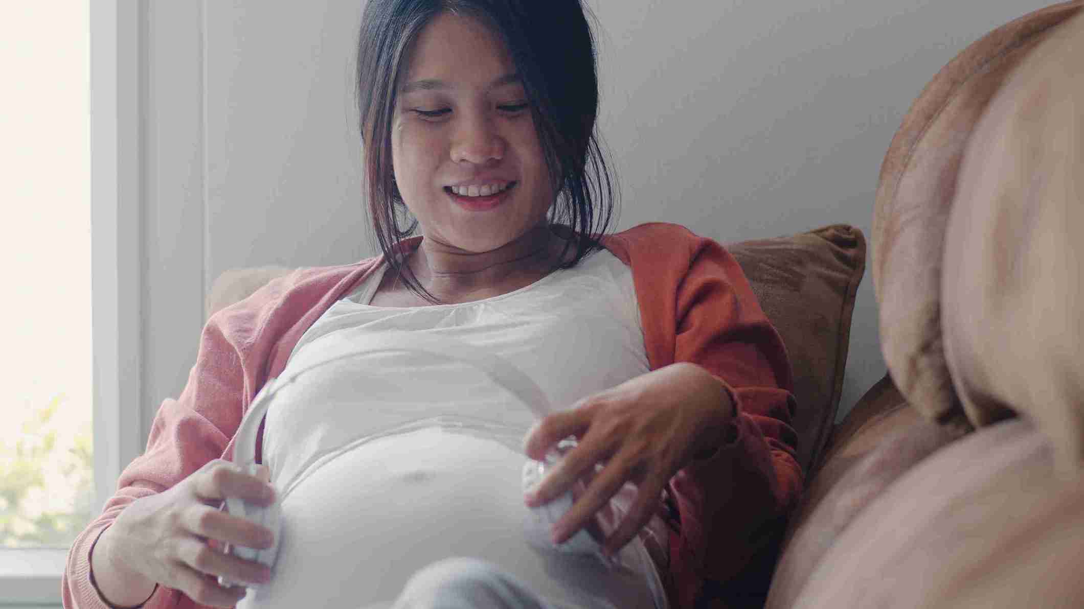 How does IVF lead to twins?