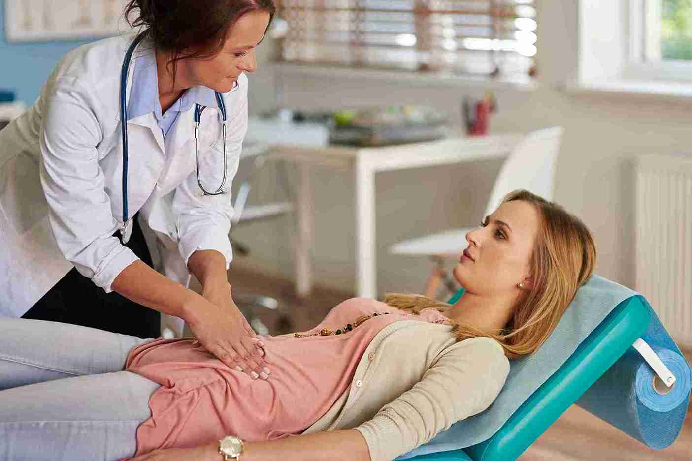How ovarian cysts are treated