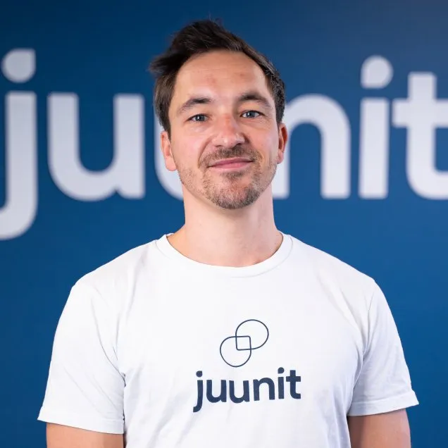 juunit Mitarbeiter - Dennis