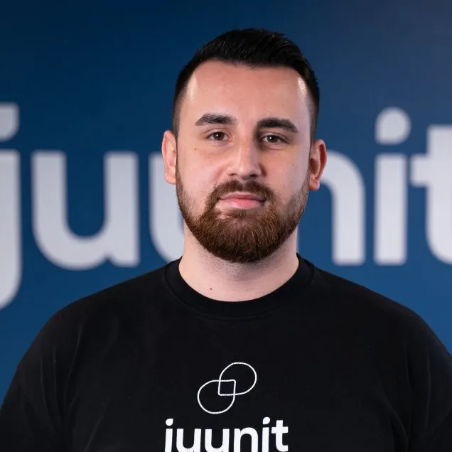 juunit Mitarbeiter - Joshua