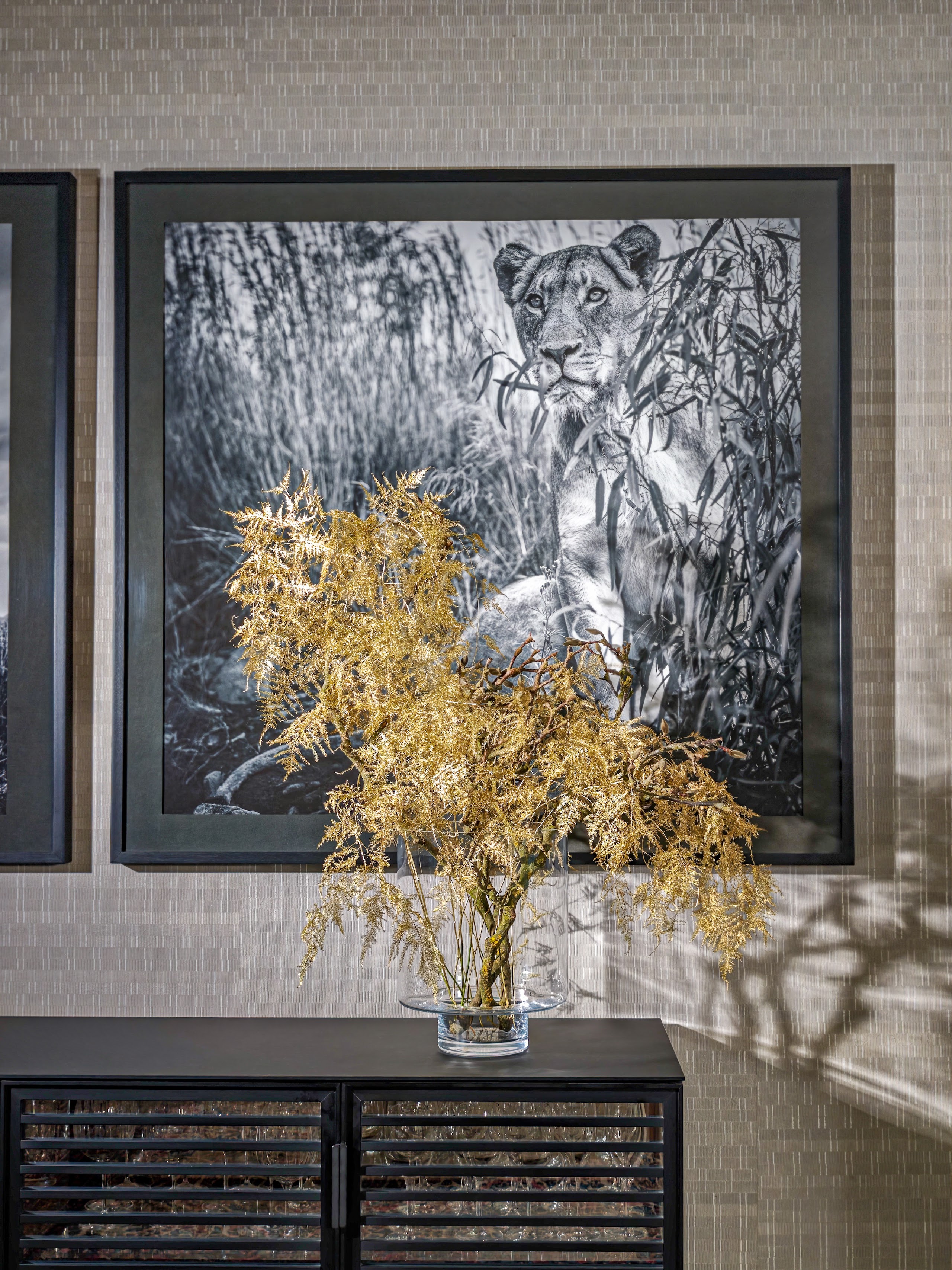Floral arrangement detail, Saritha Handa residence