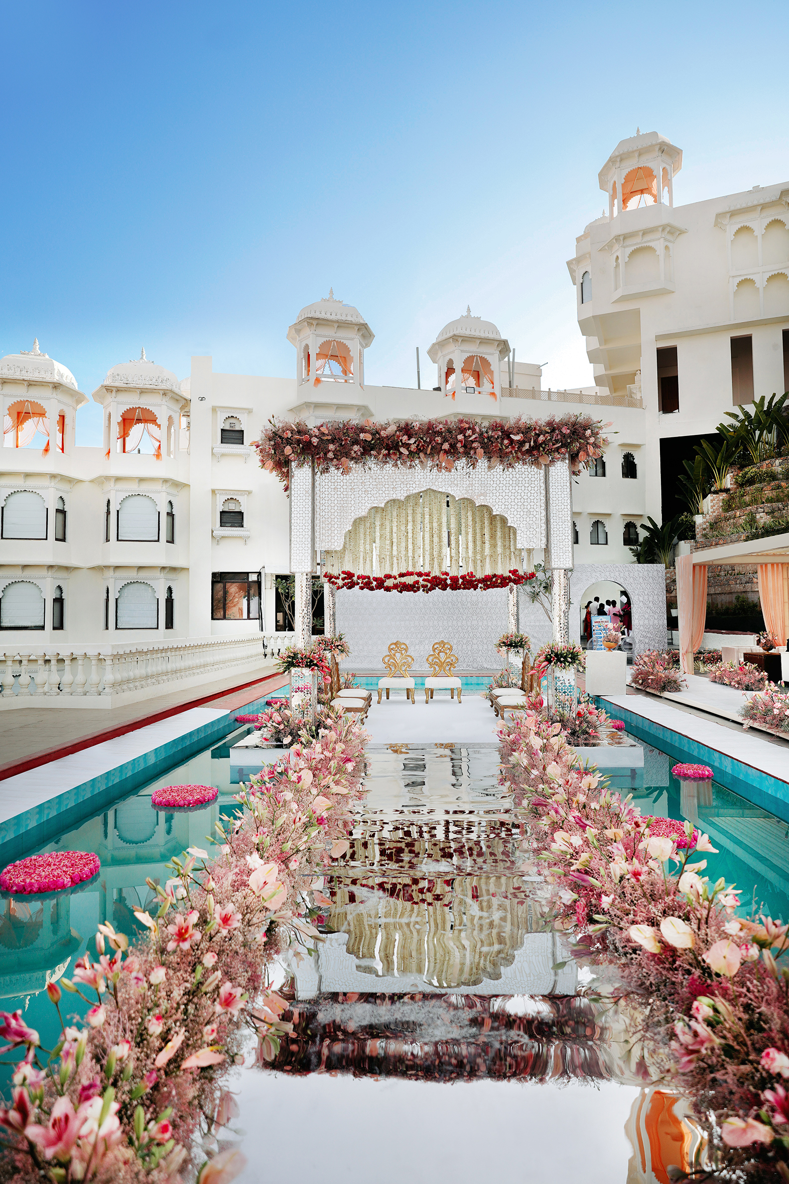 Pink floral celebration design in Udaipur by Foglia d'Oro