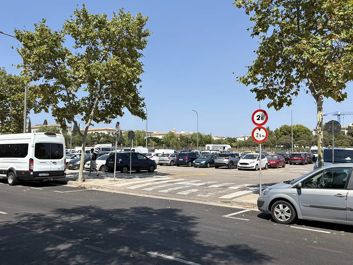 Einfahrt Parking Son Gibert