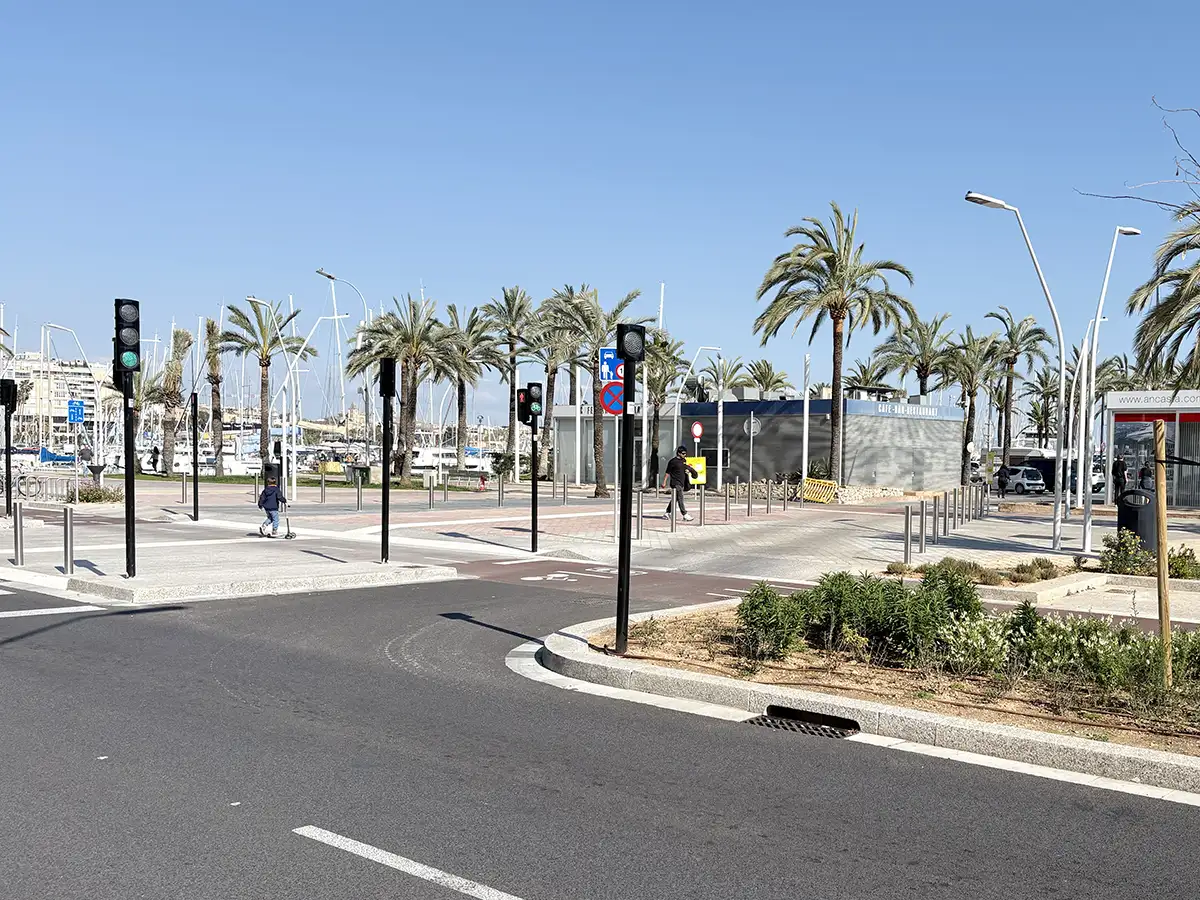 Einfahrt Parking Nou Passeig Maritim