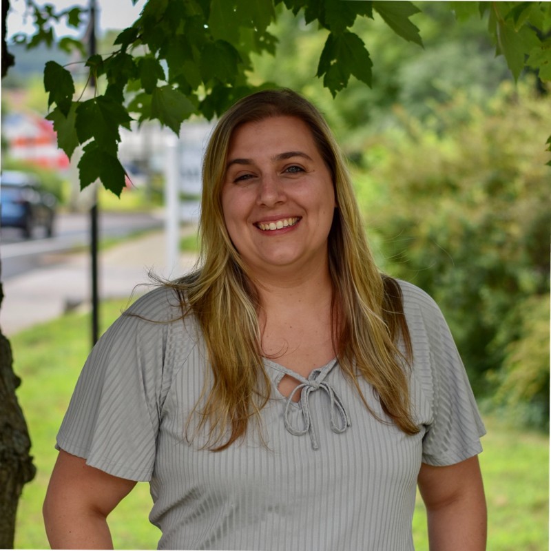 Stefanie Tracey-Calash