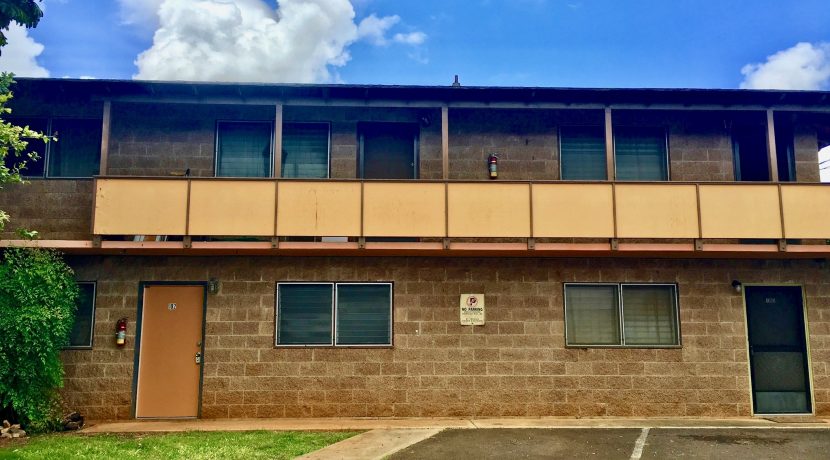 One Bedroom Upstairs Apartment for Rent in Heart of Lihue