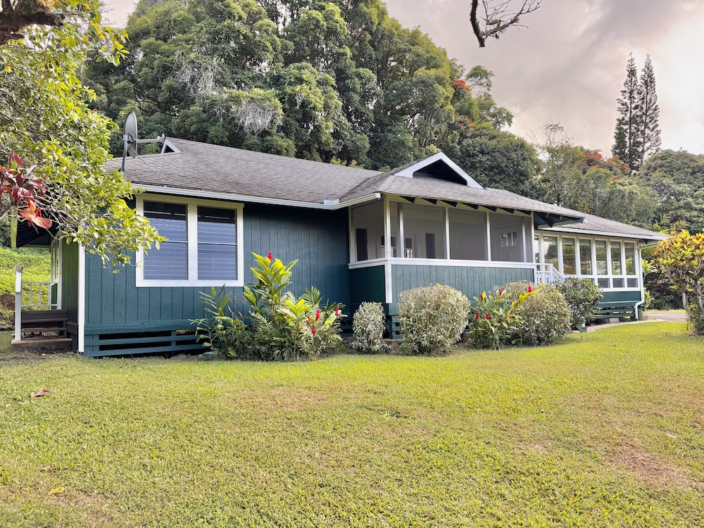 3 Bed/2.5 Bath Home Tucked into Kalaheo Countryside