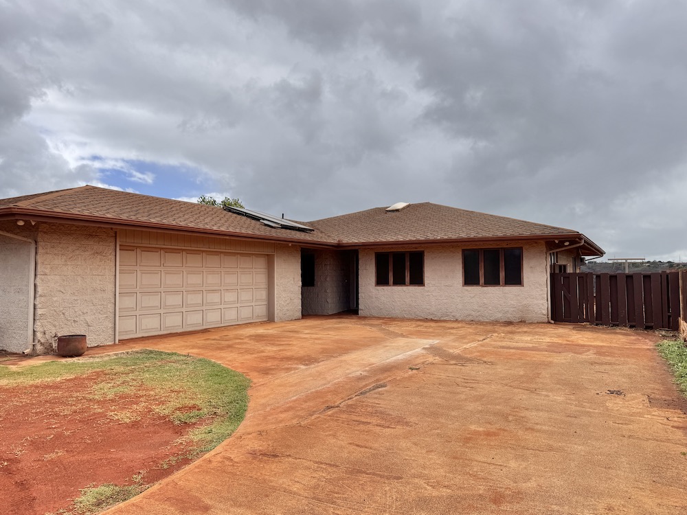 3 Bed/2.5 Bath Hanapepe Hillside Home with Views for Rent