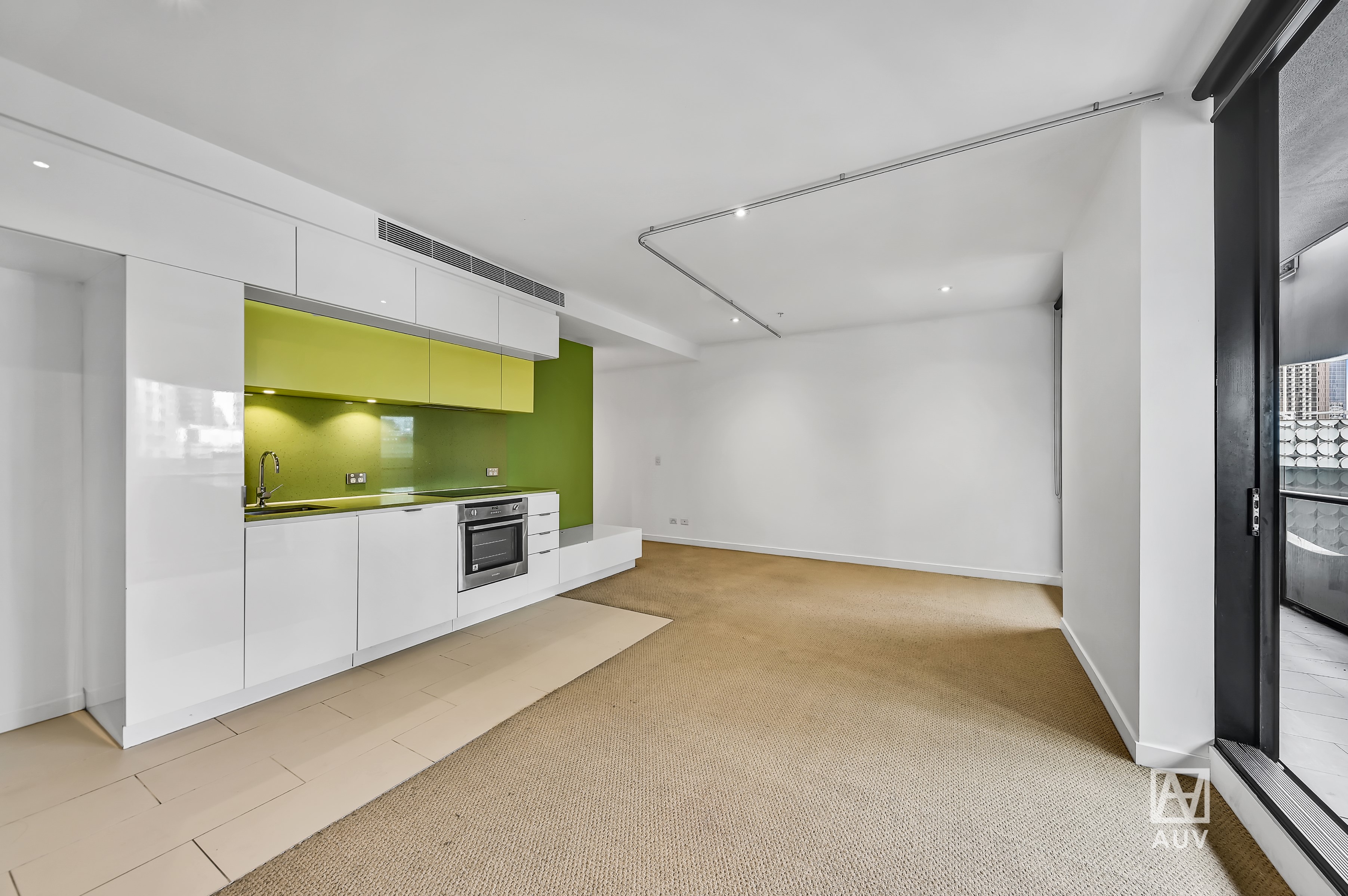 915/555 Swanston Street, Carlton - Thumbnail 4
