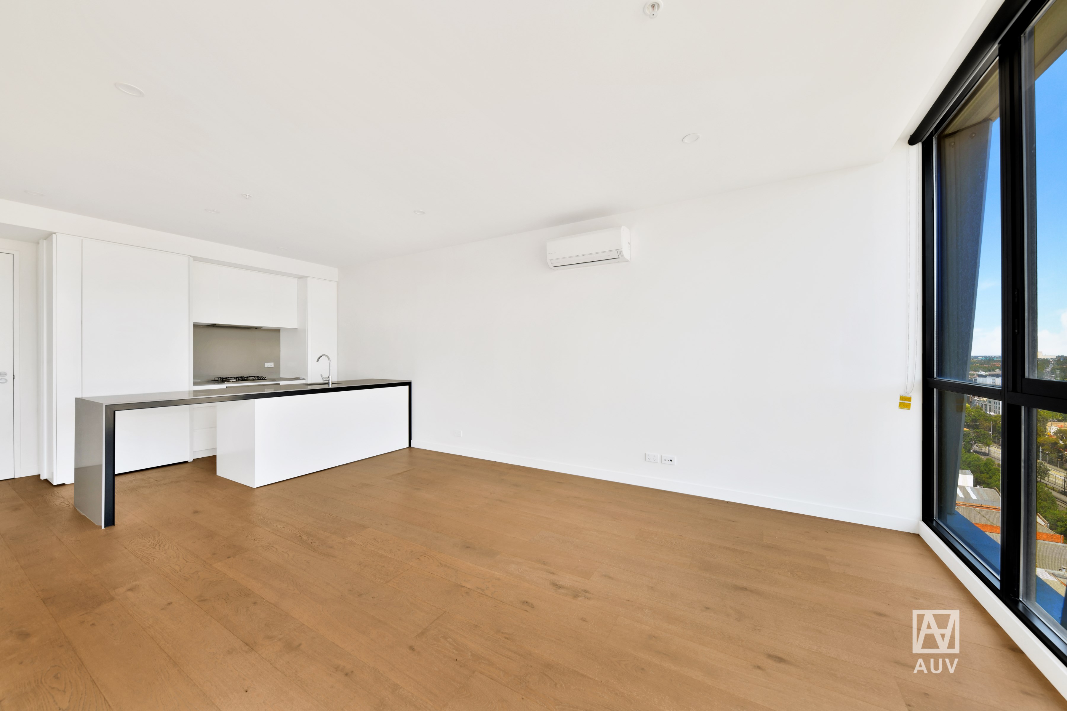 1204/89 Gladstone Street, South Melbourne - Thumbnail 4