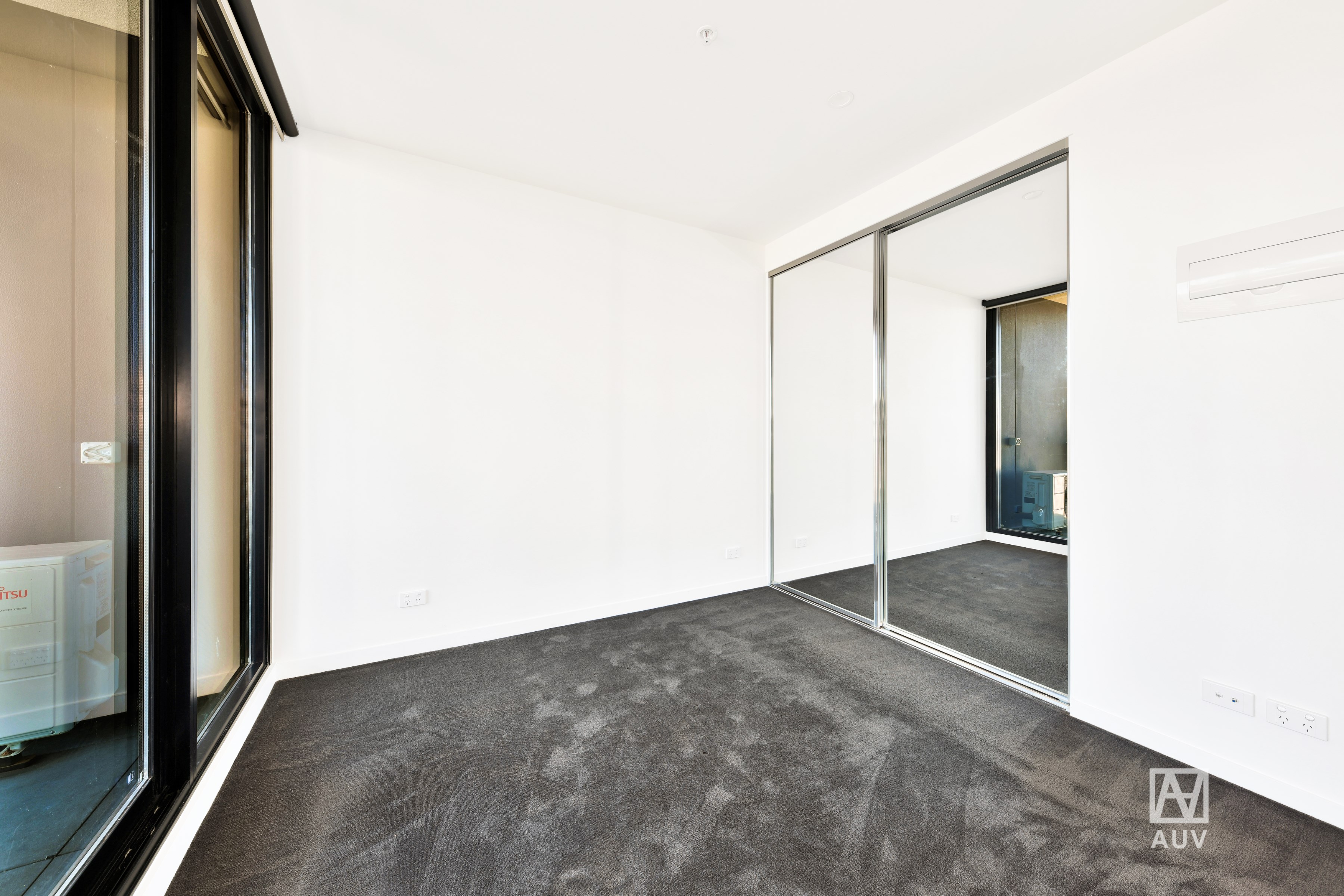 1204/89 Gladstone Street, South Melbourne - Thumbnail 7